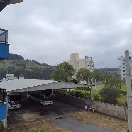 Mirante Das Aguas Apart بيراتوبا الغرفة الصورة